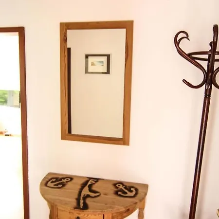 Hella Apartament